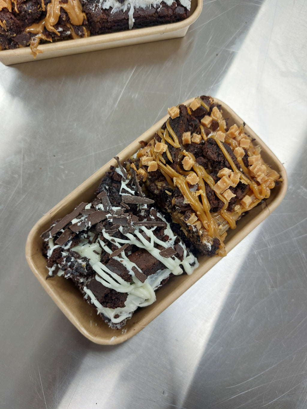 Brownie Twin Pack Caramel and White chocolate x 30